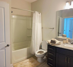 Quiet Apartment - 10 minutes from ECU